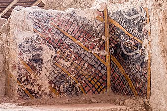 Huaca Ventarrón - Mural de venado entre redes, uno de los más antiguos de América