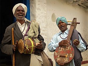 Archivo:India village musicians