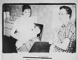 Archivo:Lee Harvey Oswald-3