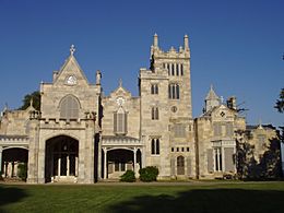 Lyndhurst Tarrytown NY - front facade.jpg