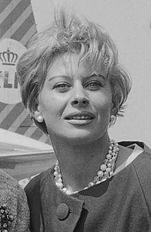 Magali Noël (1960) (cropped).jpg