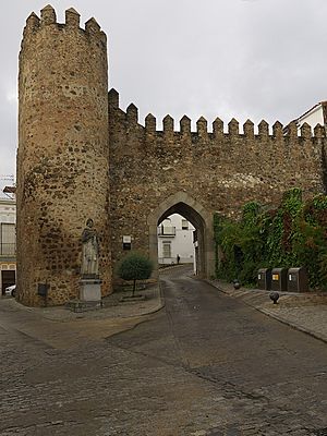 Archivo:Puerta de Burgos. Jerez de los Caballeros