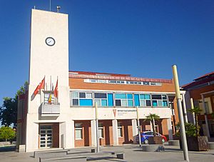 Archivo:Rivas-Vaciamadrid - Ayuntamiento 11