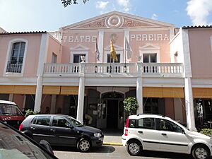Archivo:Teatre Pereira
