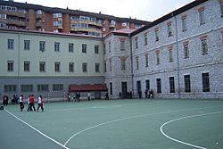 Archivo:Valladolid colegio San Jose instalaciones deportivas 1 lou