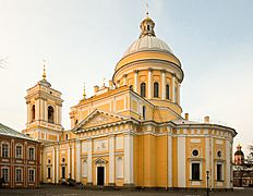 Троицкий собор Александро-Невской Лавры 06
