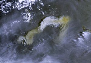 Archivo:2021-04-09 - La Soufrière (Saint Vincent) volcanic ash - Sentinel-3