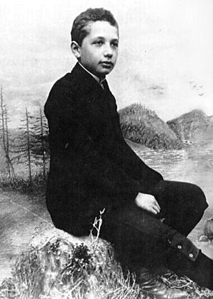 Archivo:Albert Einstein as a child