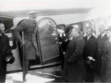 Archivo:Alfonso XIII en el vuelo inaugural de Iberia
