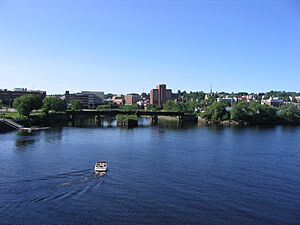 Archivo:BangorSkyline