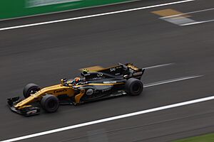 Archivo:Carlos Sainz 2017 Mexican Grand Prix