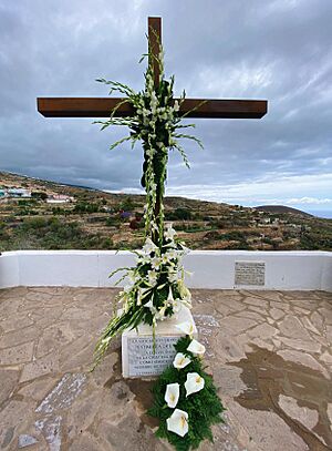 Archivo:Cruzdelroqueflores