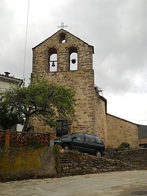 Archivo:Espadaña Iglesia El Cardoso de la Sierra