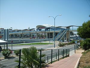 Archivo:Estación de San Fernando - Bahía Sur