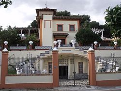 Archivo:Hospital FARE en El Vedat de Torrent, Avenida San Lorenzo nº 69