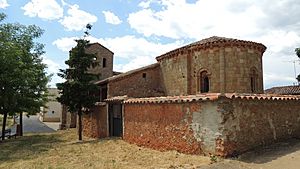 Archivo:Iglesia de la Natividad en Nafria la Llana