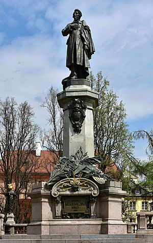 Archivo:Pomnik Adama Mickiewicza w Warszawie 2019c