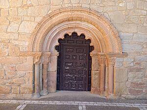 Archivo:Portada románica Iglesia de Bozoó (Burgos-España)