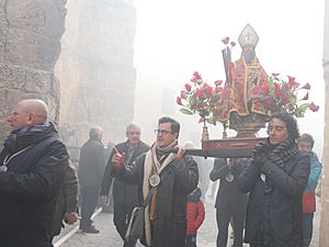 Archivo:Procesion del humo Arnedillo 2017-36