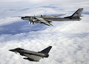 Archivo:RAF Tyhoon Russian Intercept
