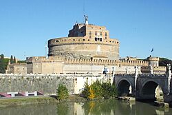 Roma Castel s Angelo dic 2017.jpg