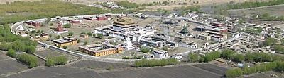 Archivo:Samye Monastery cropped
