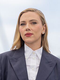 Scarlett Johansson-8588.jpg