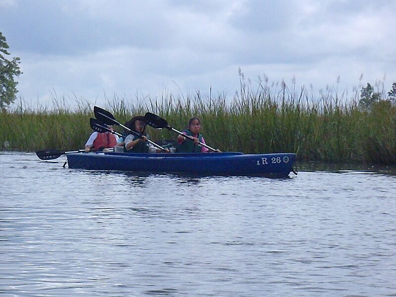 Tandem kayaking (6186273862)