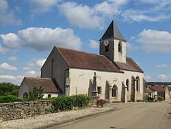 Église de Tharot (Yonne).jpg