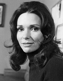 1973 Susan Strasberg.jpg