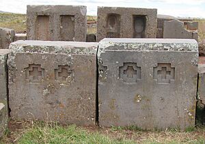 Archivo:7 Puma Punku