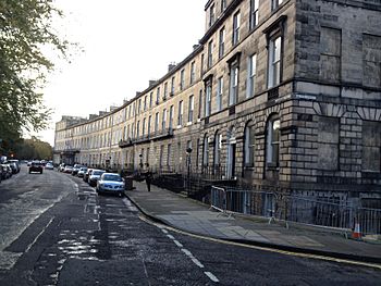 Archivo:Abercromby Place 21-34, Edinburgh