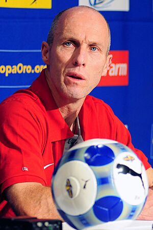 Archivo:Bob-bradley-07-04-09