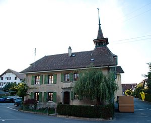 Archivo:Essertines-sur-Yverdon - Ancienne maison de commune