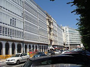 Archivo:Galerías La Coruña