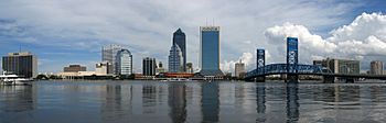 Archivo:Jacksonville Skyline Panorama 3