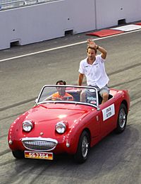 Archivo:Jenson Button at Singapore GP 2009