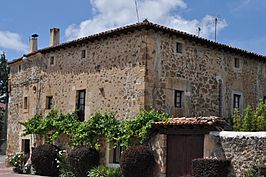 La Cerca (Medina de Pomar) - 004 (30072447313).jpg