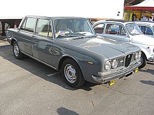 Archivo:Lancia 2000
