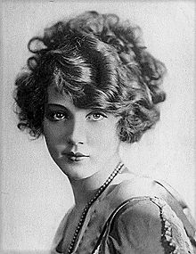 Leila Hyams ph425.jpg
