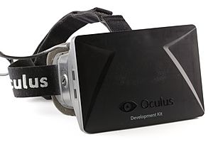 Archivo:Oculus Rift - Developer Version - Front