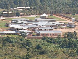 Archivo:REMA Hospital built by Maison Shalom in Burundi