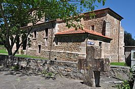 Santibañez (Cabezón de la Sal) - 001 (30077321344).jpg