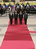 Archivo:Santos-Bush-Uribe-Montoya