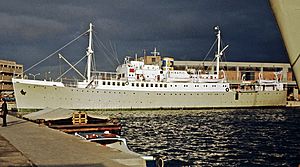 Semiramis IMO 5319872 P Piraeus 10-1972.jpg