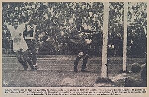 Archivo:Terry la gran figura del clásico anota su segundo gol