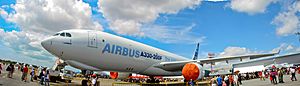 Archivo:Airbus A330-200F