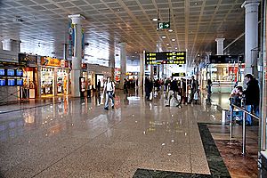 Archivo:Barcelona airport