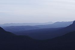 Blue Mountains from Katoomba (6749).jpg