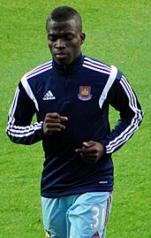 Archivo:Enner Valencia West Ham August 2014